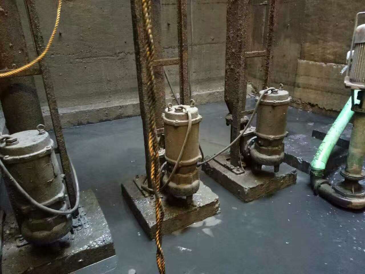 乌海污水池清理